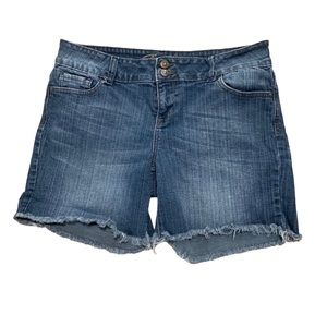 🌹 DELIAS Bailey Shorts Denim Size 9/10 Fringed Hem 5 Summer Spring
